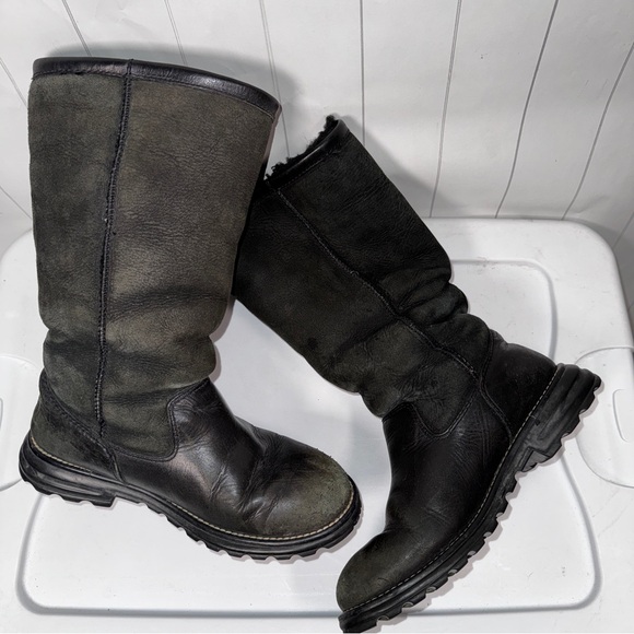 UGG Australia Brooks Tall Black Shearling Leather Sheepskin Lined Boots Womens 7 - Picture 7 of 13